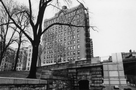 https://www.flickr.com/photos/75108495@N00/440490751 243 Riverside Drive New York, where Gesine Cresspahl lived in 1967/68. Gesine Cresspahl is the main character in the novel Jahrestage (Anniversaries) by the German author Uwe Johnson. Johnson himself lived in this house for a while in real life.